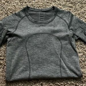 Lululemon Long Sleeve Swiftly Tech